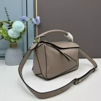 $128.00 USD LOEWE AAA Quality Messenger Bags For Women #1306168
