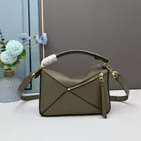 $128.00 USD LOEWE AAA Quality Messenger Bags For Women #1306182