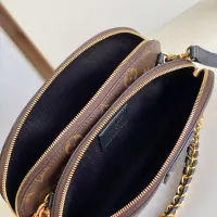 $172.00 USD Louis Vuitton AAA Quality Messenger Bags For Women #1307000