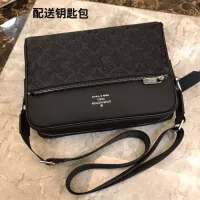 $88.00 USD Louis Vuitton AAA Man Messenger Bags #1308061