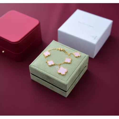 Van Cleef & Arpels Bracelets For Women #1313648