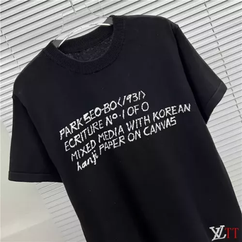 Replica Louis Vuitton LV T-Shirts Short Sleeved For Men #1315992 $45.00 USD for Wholesale