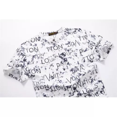Replica Louis Vuitton LV T-Shirts Short Sleeved For Men #1316071 $22.00 USD for Wholesale