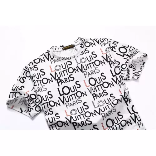 Replica Louis Vuitton LV T-Shirts Short Sleeved For Men #1316074 $22.00 USD for Wholesale