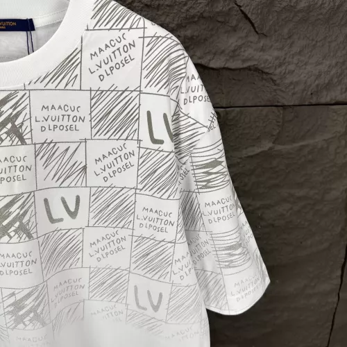 Replica Louis Vuitton LV T-Shirts Short Sleeved For Unisex #1316748 $40.00 USD for Wholesale