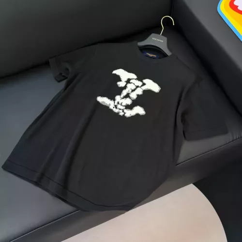 Replica Louis Vuitton LV T-Shirts Short Sleeved For Unisex #1316938 $48.00 USD for Wholesale