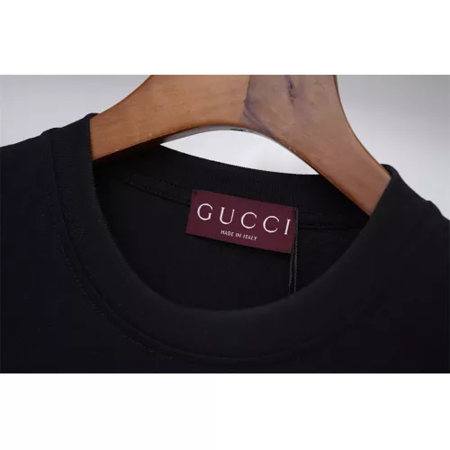 Replica Gucci T-Shirts Short Sleeved For Unisex #1322046 $32.00 USD for Wholesale