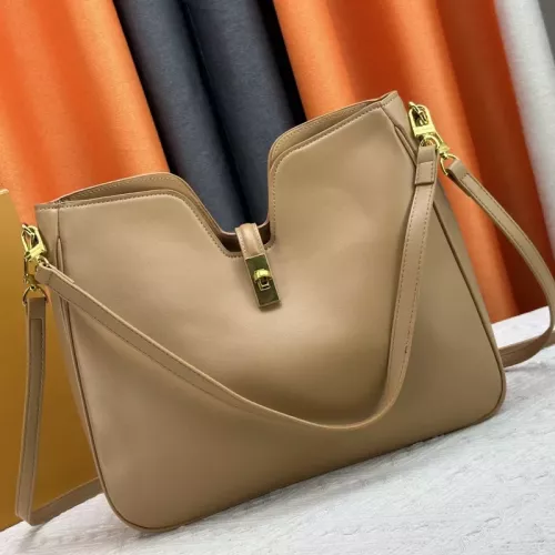 Louis Vuitton AAA Quality Messenger Bags For Women #1322184