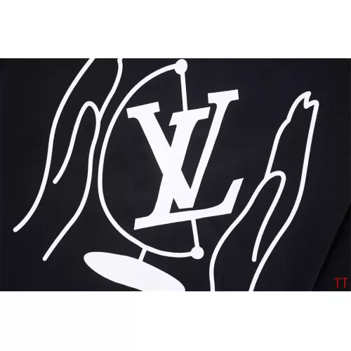 Replica Louis Vuitton LV T-Shirts Short Sleeved For Unisex #1323142 $32.00 USD for Wholesale