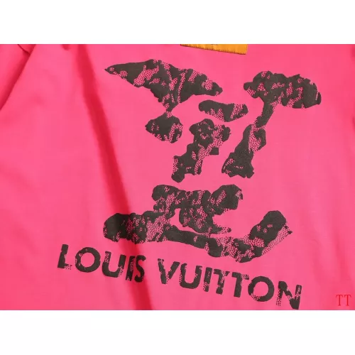 Replica Louis Vuitton LV T-Shirts Short Sleeved For Unisex #1323310 $39.00 USD for Wholesale
