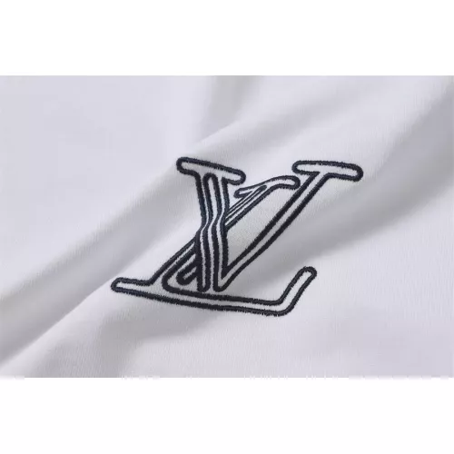 Replica Louis Vuitton LV T-Shirts Short Sleeved For Unisex #1323364 $36.00 USD for Wholesale