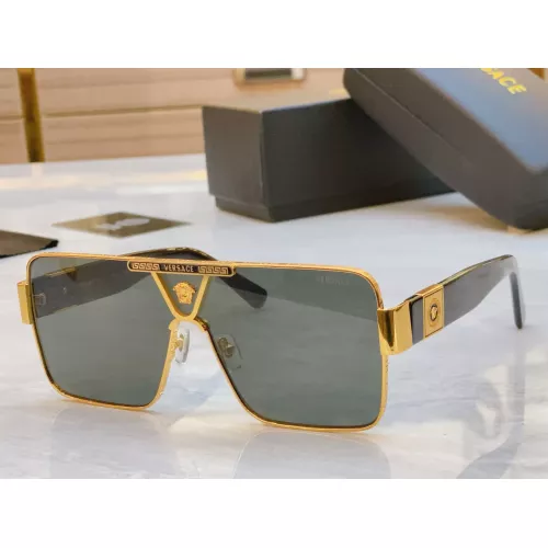 Versace AAA Quality Sunglasses #1325188