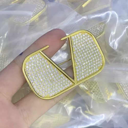 Valentino Brooches For Women #1325993 $25.00 USD, Wholesale Replica Valentino Brooches