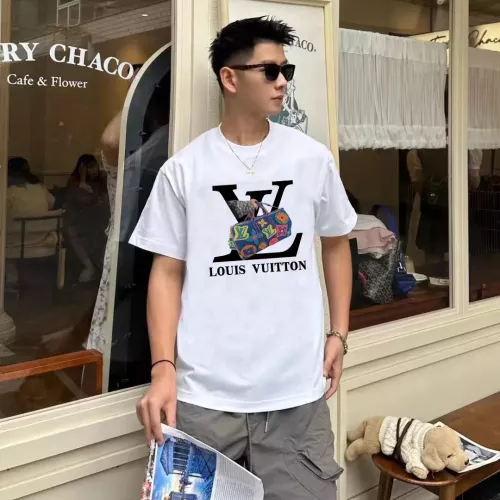 Replica Louis Vuitton LV T-Shirts Short Sleeved For Unisex #1327970 $34.00 USD for Wholesale