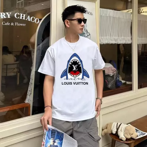 Replica Louis Vuitton LV T-Shirts Short Sleeved For Unisex #1327986 $34.00 USD for Wholesale