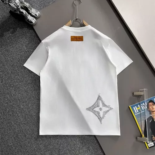 Replica Louis Vuitton LV T-Shirts Short Sleeved For Unisex #1328442 $45.00 USD for Wholesale