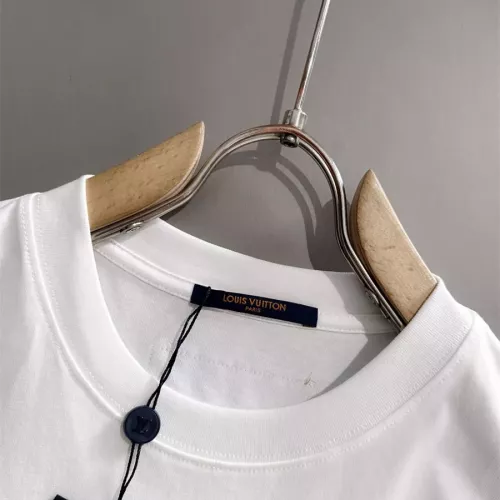Replica Louis Vuitton LV T-Shirts Short Sleeved For Unisex #1328442 $45.00 USD for Wholesale