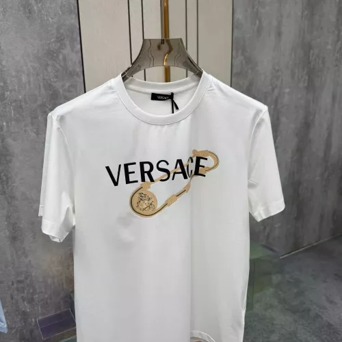 Versace T-Shirts Short Sleeved For Unisex #1328734 $68.00 USD, Wholesale Replica Versace T-Shirts