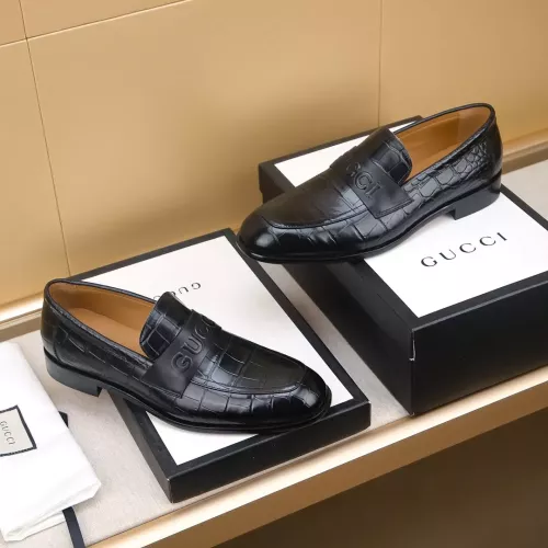 Replica Gucci Oxfords Shoes For Men #1330025 $88.00 USD for Wholesale