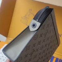 $108.00 USD Louis Vuitton AAA Quality Wallets #1321629