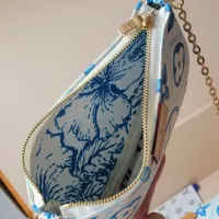 $128.00 USD Louis Vuitton AAA Quality Messenger Bags For Women #1321977