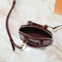 $56.00 USD Louis Vuitton Messenger Bags For Women #1321997