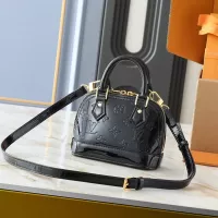 $56.00 USD Louis Vuitton Messenger Bags For Women #1322001