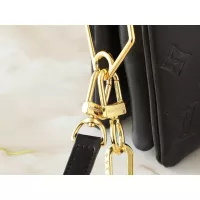 $60.00 USD Louis Vuitton Messenger Bags For Women #1322016