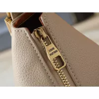$64.00 USD Louis Vuitton Messenger Bags For Women #1322048