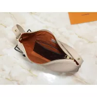 $64.00 USD Louis Vuitton Messenger Bags For Women #1322048