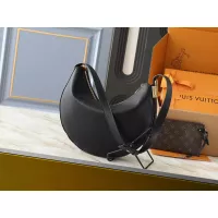 $64.00 USD Louis Vuitton Messenger Bags For Women #1322049