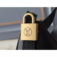 $64.00 USD Louis Vuitton Messenger Bags For Women #1322049