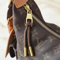 $68.00 USD Louis Vuitton AAA Quality Messenger Bags For Women #1322097