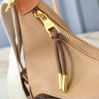 $72.00 USD Louis Vuitton AAA Quality Messenger Bags For Women #1322101