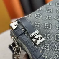 $82.00 USD Louis Vuitton AAA Quality Messenger Bags For Women #1322177