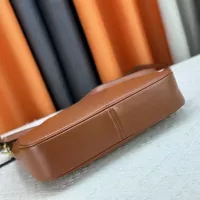 $80.00 USD Louis Vuitton AAA Quality Messenger Bags For Women #1322182