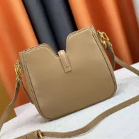 $76.00 USD Louis Vuitton AAA Quality Messenger Bags For Women #1322183