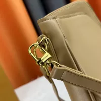 $80.00 USD Louis Vuitton AAA Quality Messenger Bags For Women #1322184