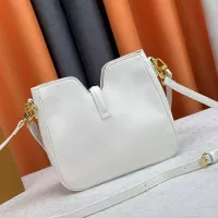$76.00 USD Louis Vuitton AAA Quality Messenger Bags For Women #1322188