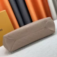 $72.00 USD Louis Vuitton AAA Quality Messenger Bags For Women #1322241