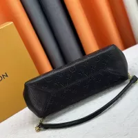 $68.00 USD Louis Vuitton AAA Quality Messenger Bags For Women #1322242