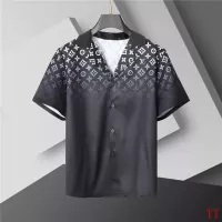 $60.00 USD Louis Vuitton LV Tracksuits Short Sleeved For Men #1323354