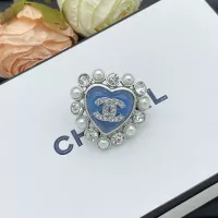 $25.00 USD Chanel Brooches For Women #1325964
