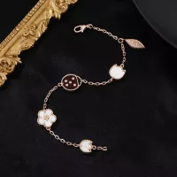 $34.00 USD Van Cleef & Arpels Bracelets For Women #1326562