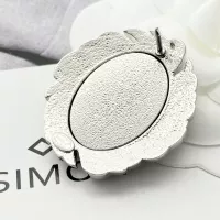 $34.00 USD Chanel Brooches For Women #1326587