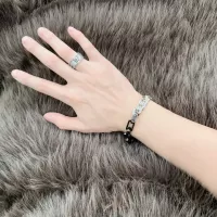 $60.00 USD Louis Vuitton LV Bracelets #1327317