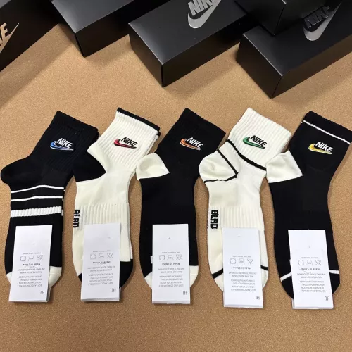 Replica Nike Socks #1332428 $27.00 USD for Wholesale