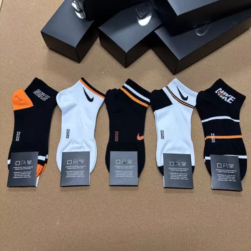 Replica Nike Socks #1332493 $25.00 USD for Wholesale