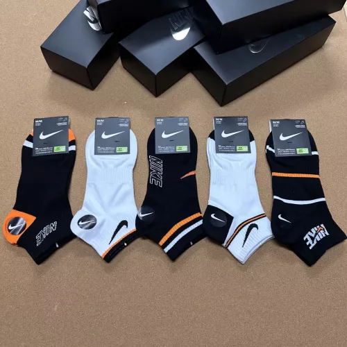 Replica Nike Socks #1332493 $25.00 USD for Wholesale