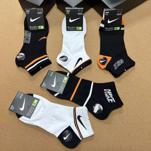 Replica Nike Socks #1332493 $25.00 USD for Wholesale